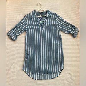 Blue and white striped medium dress